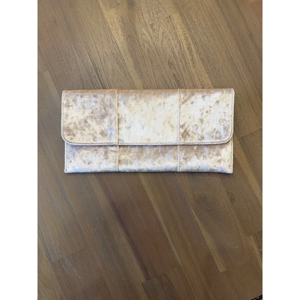 Urban Expressions Velvet Quilted Clutch Evening Bag‎ Champagne Gold